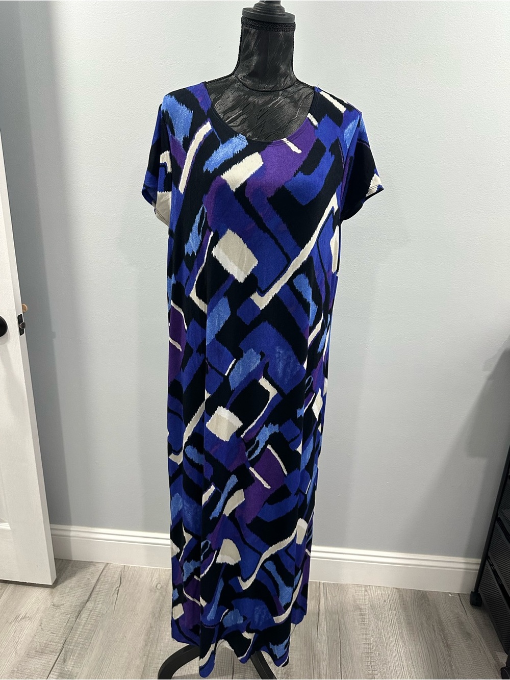 Chico's Bold Abstract Maxi Dress in Blue, Purple, Black and White